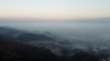 Фотографија од Скопје со магла, смог и загаден воздух. 