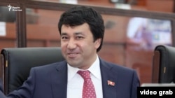 Ish-ligjvënësi, Farkhat Iminov.