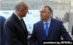 Bugarski predsjednik Rumen Radev razgovara sa mađarskim premijerom Viktorom Orbanom u Budimpešti u maju.