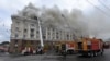Пожежа у житловій п&#39;ятиповерхівці внаслідок російської атаки на Дніпро 19 квітня<br />
<br />
<br />
<br />
&nbsp;