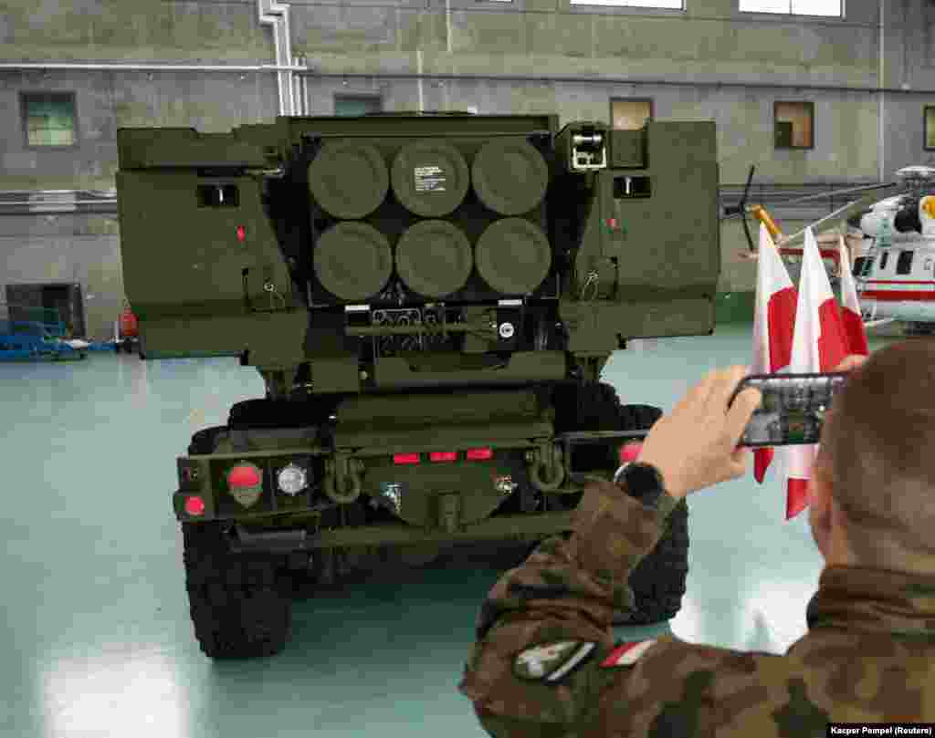Боеприпаси за високопроходими артилерийски ракетни системи (HIMARS)