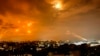Rachete lansate de militanți palestinieni din Fâșia Gaza sunt interceptate de sistemul israelian de apărare cu rachete Iron Dome, în primele ore ale zilei de 8 octombrie 2023. Premierul israelian Benjamin Netanyahu a spus că țara „se îmbarcă într-un război lung și dificil”.