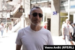 “Ajo thirrje dhe ajo politikë nuk mund t'i bëjë askujt mirë”, tha Rade Grozdaniq, duke komentuar lidhur me grafitin “Kur të kthehet ushtria në Kosovë”.