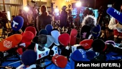 Rundi i ri i bisedimeve mes Kosovës dhe Serbisë po përcillet nga media vendore dhe ndërkombëtare.