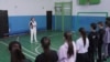 Câte ore de educație fizică ar trebui să aibă copiii la școală?