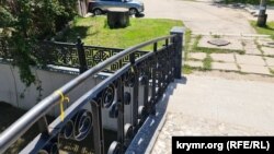 Жовта стрічка – символ опору окупації в Криму
