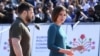 Președinta Maia Sandu, primindu-l pe președintele Volodimir Zelenski la summitul Comunității Politice Europene de la Castel Mimi, pe 1 iunie 2023 