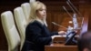 Anca Dragu la ședința parlamentului de la Chișinău în timp ce era confirmată în postul de guvernatoare a Băncii Naționale a Moldovei (BNM), 22 decembrie 2023.