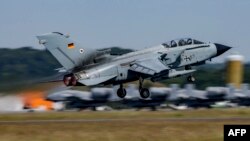 Egy német Tornado vadászgép felszállás közben a The Air Defender 2023 nevű hadgyakorlaton