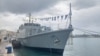 Vânătorul de mine „Sublocotenent Ion Ghiculescu” M 270 este văzut în portul militar Malaga din Spania, pe 1 decembrie 2023, în drumul său spre Portul Constanța.