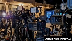 Në Ohër, Kosova dhe Serbia po bisedojnë për zbatimin e propozimit evropian për normalizimin e raporteve.