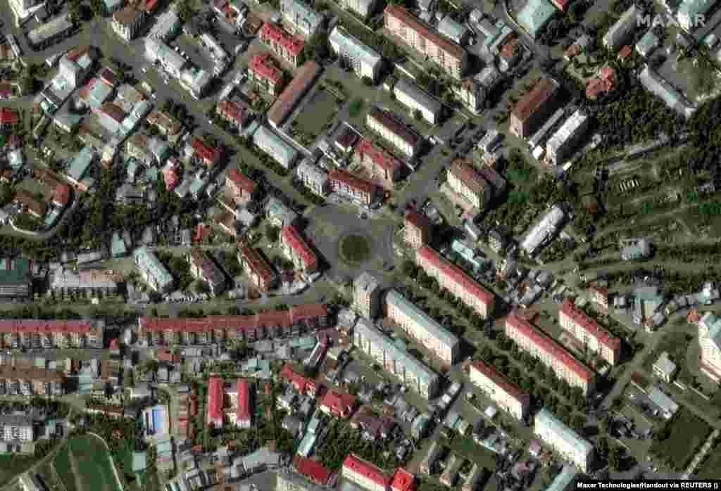 Një imazh satelitor tregon rrugët e zbrazëta të Xankendit më 29 shtator. Qeveria armene tha më 2 tetor se rreth 100.514 banorë nga gjithsej 120.000 banorë të rajonit kishin kaluar në Armeni.