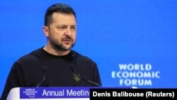 Președintele ucrainean Volodimir Zelenski vorbește la reuniunea anuală a Forumului Economic Mondial de la Davos, în Elveția, pe 16 ianuarie 2024.