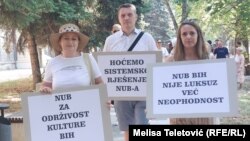 Uposlenici Nacionalne biblioteke na protestima u Sarajevu.