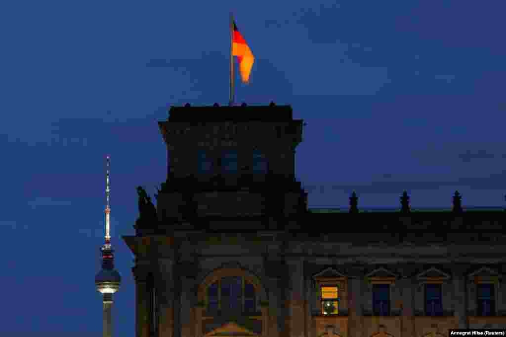 Clădirea Reichstagului la apus. Germania se bazează în mare măsură pe Rusia pentru nevoile sale energetice. Înainte de invazia din 24 februarie a Kremlinului în Ucraina, 55% din gazul german era cumpărat din Rusia. 