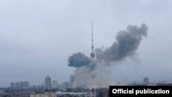 Напад на ТВ кула во Киев/ Фотографија на Министерството за внатрешни работи на Украина