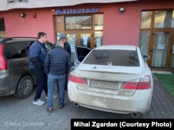 Doar una din mașinile de Ucraina reparate de Mihai și colegii săi în această perioadă, la Cluj.