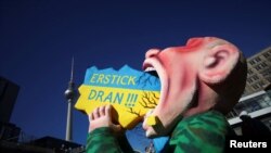 Protestohet sërish kundër luftës