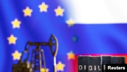 Ovim ograničenjem Zapad pokušava da ograniči sposobnost Rusije da finansira rat u Ukrajini.