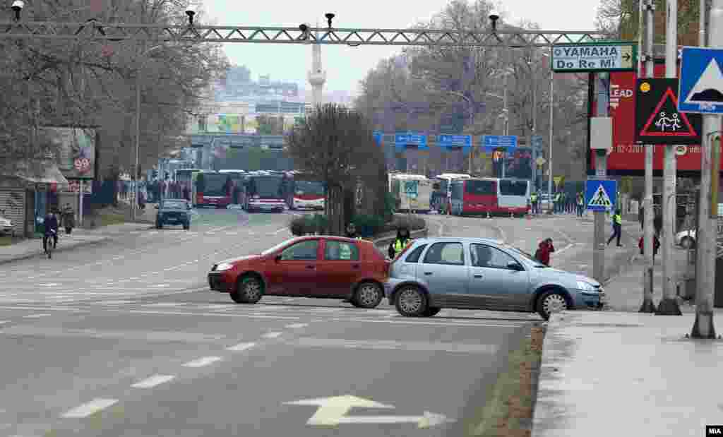 Организаторот вели дека блокадите ќе продолжат и во наредните денови.