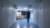 „În esență...” | Cum legile moldovene „criminalizează” erorile doctorilor și nu-i prea apără pe pacienți