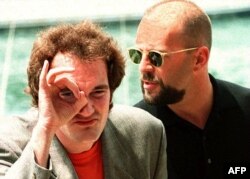 Куентин Тарантино и Брус Уилис по време на фестивала в Кан, 21 май 1994 г.