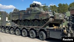 Vehicul blindat german Marder la baza militară Rukla, Lituania, 22 aprilie 2022.