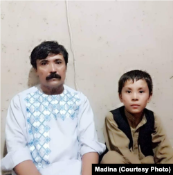 Familjarët thanë se Mohammad Alam, 40 vjeç, dhe djali i tij Mehdi, 14 vjeç, u vranë nga talibanët.
