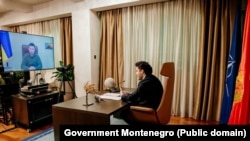 Predsednik Ukrajine Volodimir Zelčenski i premijer Crne Gore Dritan Abazović na video sastanku, 5. decembar 2022.