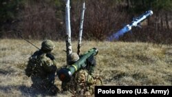 Armatimi i rëndë amerikan që po i dërgohet Ukrainës