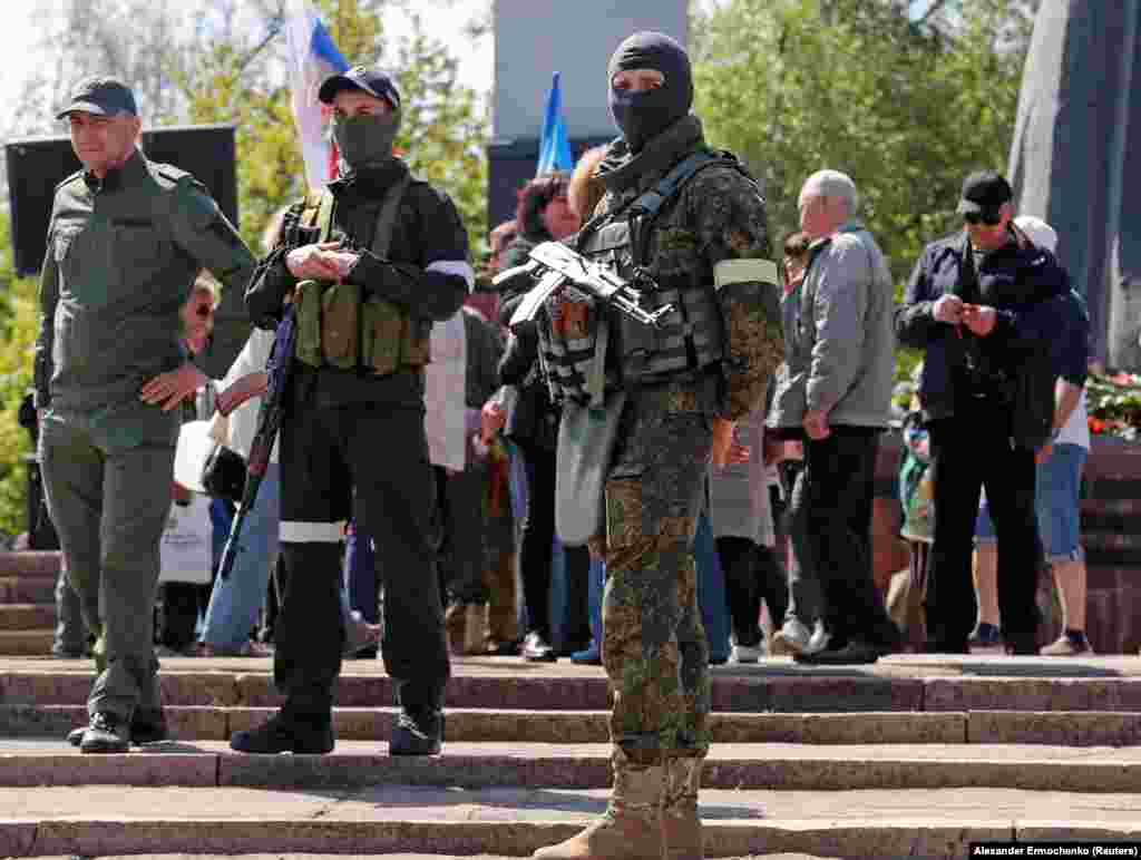 Сепаратистички борци чуваат стража.