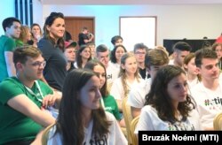 Novák Katalin köztársasági elnök, instruktor a Stipendium Peregrinum (Stipi) balatonszárszói kiválasztótáborában 2022. július 2-án