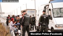 A komáromi magyar–szlovák határátkelő 2022. október 6-án