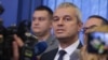 "Ще помоля нашите домакини от БТА да освободят терена, защото ние сме тези, които наемаме залата." С тези думи Костадин Костадинов се опита да изгони журналист от "Дневник" в сряда.