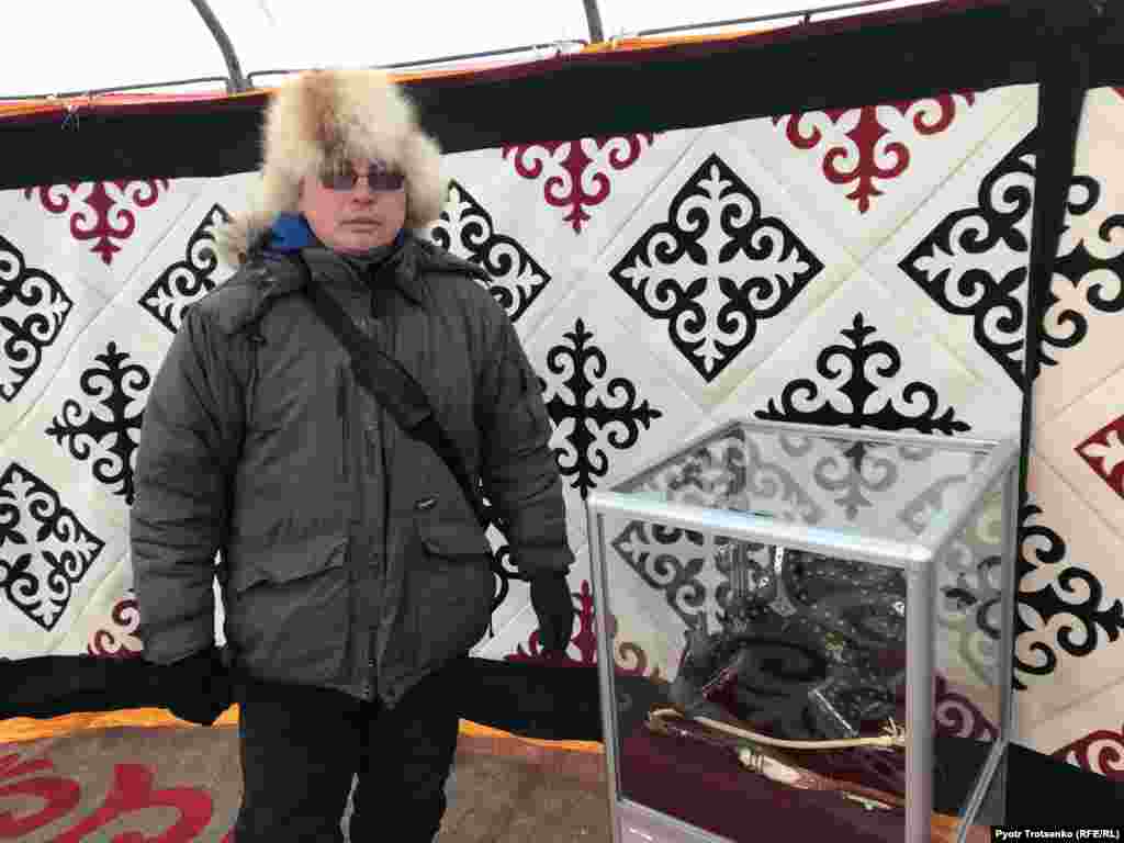 Aybulat Kurumbaev, the organizer of the competition, says the tradition of hunting with eagles has dwindled over time. "We want to hold these tournaments regularly in Oral in the future," Kurumbaev told RFE/RL. "These competitions help to develop eagle hunting in the region and popularize domestic and foreign tourism. For example, Russian hunters are already asking whether the competitions will be held in Oral every year."