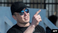 Илън Мъск