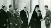 Regele Mihai I al României, în timpul unei recepții a miniștrilor în anii '40. Arhivele Naționale