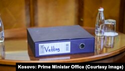 Dosja e vettingut në drejtësi.