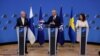 Ministra de Externe a Suedie, Ann Lindex, și omologul său finlandez, Pekka Haavisto, la conferință de presă alături de secretarul general NATO, Jens Stoltenberg, după semnarea cererilor de aderare la NATO, Bruxelles, 5 iulie 2022.