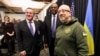 De la dreapta la stânga: Miniștrii apărării din Ucraina, Statele Unite și Germania, Oleksi Reznikov, Lloyd Austin și Boris Pistorius, în timpul unei reuniuni a Grupului de contact pentru apărarea Ucrainei, Ramstein-Miesenbach, Germania, 20 ianuarie 2023