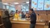 Hapësira në Almati, të cilën dikur e ka shfrytëzuar zinxhiri global McDonald's, tani është hapur me disa modifikime si restorant i ushqimit të shpejtë.