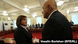 Председателите на БСП и ГЕРБ Корнелия Нинова и Бойко Борисов на инициираната от Нинова лидерска среща, 20 януари 2022 г.