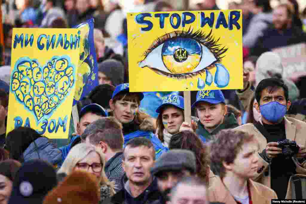 Háborúellenes tüntetés Londonban február 26-án