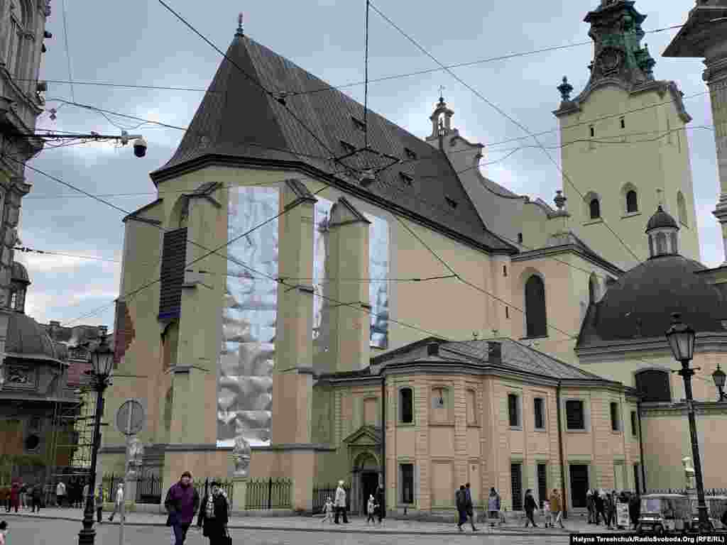 Metal sheeting covers some of the stained-glass windows of Lviv&rsquo;s Latin Cathedral. &nbsp; Polish specialists have also contributed to the protection efforts in Lviv, delivering materials to cover stained glass windows and other religious art.