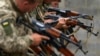 Țările occidentale încep să se gândească serios la militarizare. Sunt vehiculate și idei despre armate „transnaționale” sau armata „europeană”.