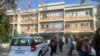 Полицијата пред средно училиште по лажна дојава за бомба