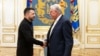 Зеленський повідомив про «конструктивну зустріч» із посланцем Трампа в Києві