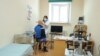 Se caută doctori pentru închisori