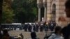 Protesta në Beograd kundër marshit të komunitetit LGBT. 