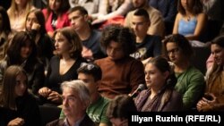 Дискусията след прожекцията на филма.